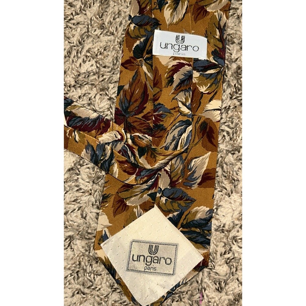 Ungaro Paris Tie Men's Floral Multicolor 100% Silk Necktie Handmade In Italy - Picture 2 of 6